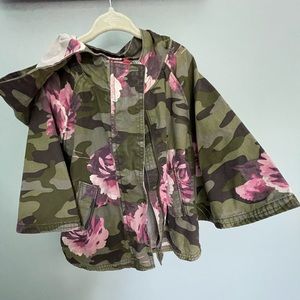 NWOT Gap Girls 4 Hooded Poncho